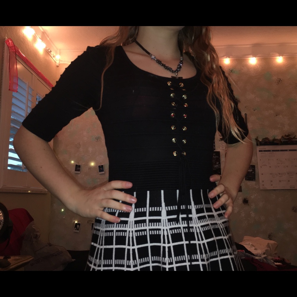 Youth mid sleeve dress